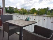 3-Zimmer Wohnung mit Einbauküche, Balkon, 2 Tiefgaragenplätzen - Villingen-Schwenningen