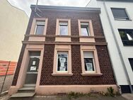 Saniertes Einfamilienhaus über drei Etagen - Erftstadt - Erftstadt
