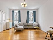 Charmante 4-Zimmer-Altbauwohnung mit Kamin im Herzen von Kreuzberg / BEZUGSFREI - Berlin