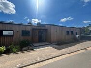 **Hochwertige 3-Zimmer-Wohnung mit Einbauküche, eigenem Zugang, Terrasse und Gartenbereich** - Linsengericht