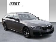 BMW 520 d tour. xDrive M Sport A. +AHK+HUD+DAB+HIFI - Kronach