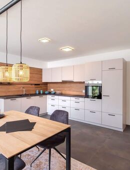 2-Zimmer-Neubau-Wohnung mit Balkon und Ankleide - Ebermannstadt