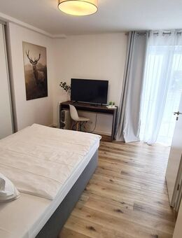 GRUNDform-Immobilien ! Lust zum Wohnen ? Komplett möbliert - gemütlich - Mitten im Geschehen ! - Frankfurt (Main)