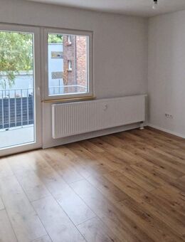 Für Sie renoviert: Schöne 2-Zimmer-Wohnung in Marxloh! - Duisburg