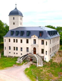 Residieren im Schloss Pouch - Eleganz auf 129 m² direkt am Großen Goitzschesee - Muldestausee