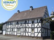 VERKAUFT!!!Zweifamilienhaus in herrlicher Lage von Bad Berleburg-Berghausen - Bad Berleburg