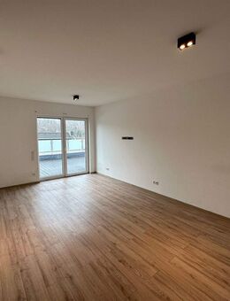 Moderne und helle City-Wohnung mit Terrasse - Stolberg (Rheinland, Kupferstadt)
