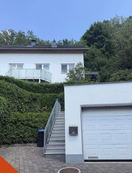 Garantierter Burgblick über den Dächern - Ihr Traumhaus in Nassau - Nassau
