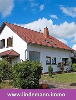 Welschbach: Gepflegtes Zweifamilienhaus in guter Lage - Illingen (Saarland)