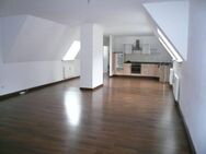 Schöne 3-Zimmer-Wohnung mit Einbauküche im Herzen der Stadt Weiden - Weiden (Oberpfalz)
