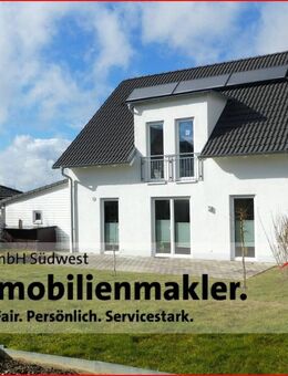 Top Wohnlage! Modernes Einfamilienhaus mit großem Garten und Doppelcarport - Pfullendorf
