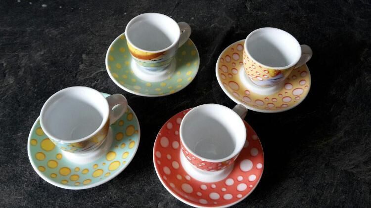 8 teiliges Espressoset aus hochwertigem Porzellan | markt.de Kleinanzeige