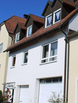 Reihenmittelhaus mit gehobener Ausstattung - Hollfeld