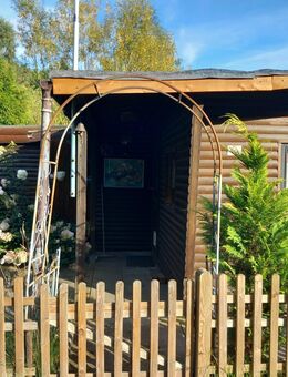Kompaktes Holzhaus am Teich – Erstwohnsitz möglich - Gifhorn