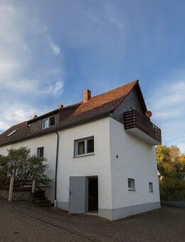 Attraktive Doppelhaushälfte in ruhiger Lage von Obrigheim - ideal für Familien u. Mehrgenerationen - Obrigheim