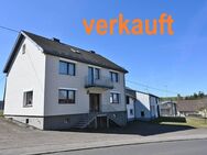 **VERKAUFT! Bauernhaus mit Nebengebäuden** - Ormont