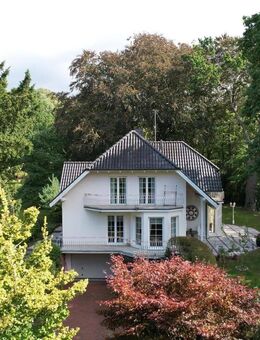 Freistehendes Haus mit Gartenparadies und Lesumblick - Bremen
