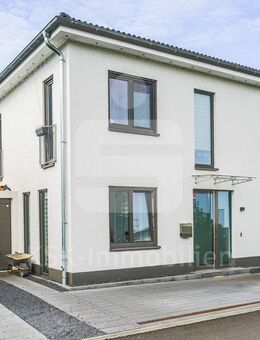 Neuwertig! Modern! Junges Einfamilienhaus mit schönem Garten in 53881 Euskirchen-Stotzheim! - Euskirchen