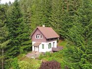 Charmantes Bahnwärterhäuschen mit großem Grundstück und historischem Charakter - Alpirsbach