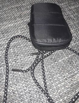 Tchibo Smartphone Tasche - Rosenheim