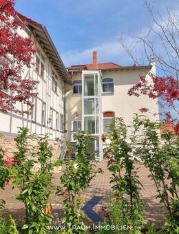 Wohnen mit Stil - Charmante 2-Zi.-Whg. in repräsentativer Villa mit Garten, EBK und PKW-Stellpl. - Mühlhausen (Thüringen)