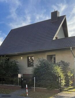 Ideales Einfamilienhaus auf drei Ebenen mit großem Grundstück, viel Platz in den Nebengebäuden - Fürstenwalde (Spree)