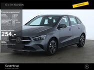 Mercedes B 200, PROGRESSIVE SPUR, Jahr 2023 - Kiel