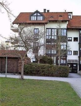 3-Zimmer. Penthouse. Dachterrasse. Balkon. Fußbodenheizung. Einbauküche. Gäste-WC. Bad mit Fenster. Tiefgaragen-Stellplatz - Unterschleißheim