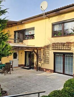 Dr. Lehner Immobilien NB - Komfortables Einfamilienhaus mit Einliegerwohnung bei Waren/Müritz - Waren (Müritz)