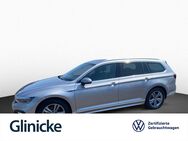 VW Passat Variant, 2.0 TSI R-Line Stand, Jahr 2023 - Kassel