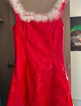 Weihnachts Lackkleid - Augsburg