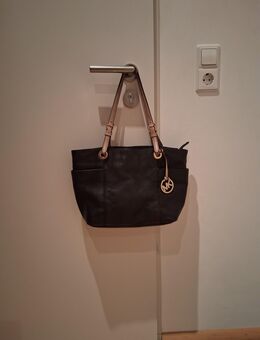 MICHAEL KORS HANDTASCHE 90 EUR INKL VERSAND - Ludwigsburg