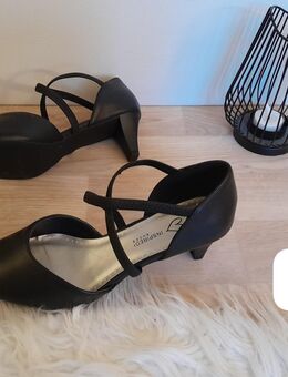 Neue matt-schwarze Pumps, INSPIRED SHOES Gr.39, Komfort Fußbett - Mülheim (Ruhr)