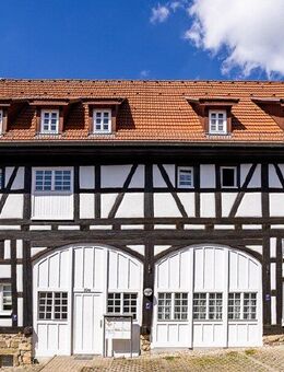 Wohnung mit Fachwerk-Charme: Gemütliche 2ZKB mit großer Terrasse, zentral und ruhig in Malmsheim - Renningen