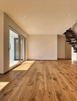 NEUBAU-WOHNUNG IN TOLLER LAGE ***BEZUGSFERTIG*** - Owingen