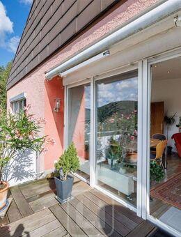 Lichtdurchflutete Wohlfühloase | 3 Zimmer Wohnung im 2. OG | Südbalkon | Garage - Bad Liebenzell