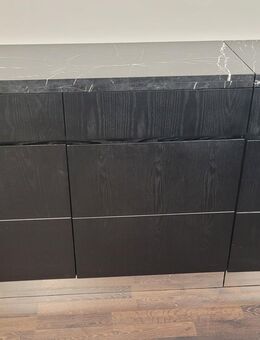 Kommode mit Mamorsteinplatte zu verkaufen - Düsseldorf Zentrum