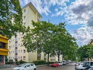 Moabit an der Spree: Modernisierte 2-Zimmer-Wohnung mit Balkon - Bezugsfrei & Provisionsfrei - Berlin