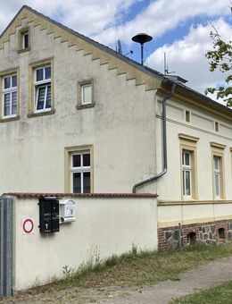 Historischer Gutshof mit über 6 HA Land, Nebengebäuden und Scheunen in idyllischer Lage - Vielitzsee