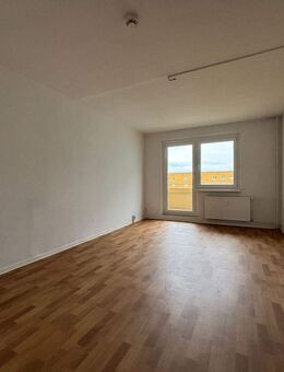 Helle 3-Zimmer-Wohnung mit Balkon in Stendal - Stendal (Hansestadt)