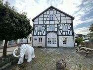 Seltene Gelegenheit: Historisches Wohn- & Geschäftshaus im Zentrum von Balve zu verkaufen! - Balve