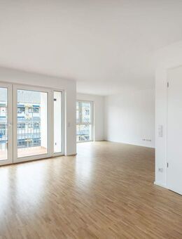 Wunderschöne, lichtdurchflutete 3-Zimmerwohnung mit großer Terrasse und Gartenanteil in Veitshöchhei - Veitshöchheim