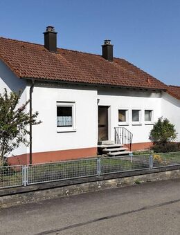 Einfamilienhaus mit weitläufiger Aussicht in 78564 Wehingen - Wehingen