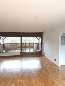 Sehr schöne, helle Dachgeschosswohnung; provisionsfrei! - Köln