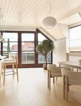 Direkt am Waldrand gelegen - Attraktive & gut geschnittene Wohnung mit Balkon im 4-Parteienhaus - Schwabach