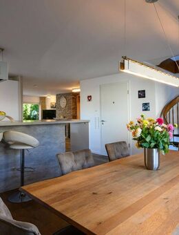 Premium-Villa mit 3-4 separaten Wohneinheiten - Spitzenqualität - Ditzingen