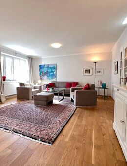 ZWEI MEHRFAMILIENHÄUSER MIT ENTWICKLUNGSPOTENZIAL IN BURGHAUSEN ! - EIGENNUTZUNG AUF 150 m² MÖGLICH - - Burghausen