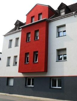 Niedrigenergiehaus// 2.5 Zimmer Wohnung mit Einbauküche, vollständig renoviert, inkl. Wannenbad, Laminatboden uvm. - Hamm