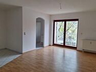 schöne 2- Raum-Wohnung mit Balkon ideal für Singles und Studenten - Zwickau