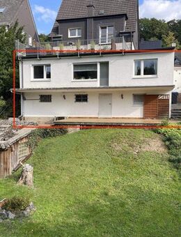 Arnsberg-Neheim: Eigentumswohnung/Haushälfte mit ca. 90 m² Wfl. und riesigem Garten am Totenberg - Arnsberg